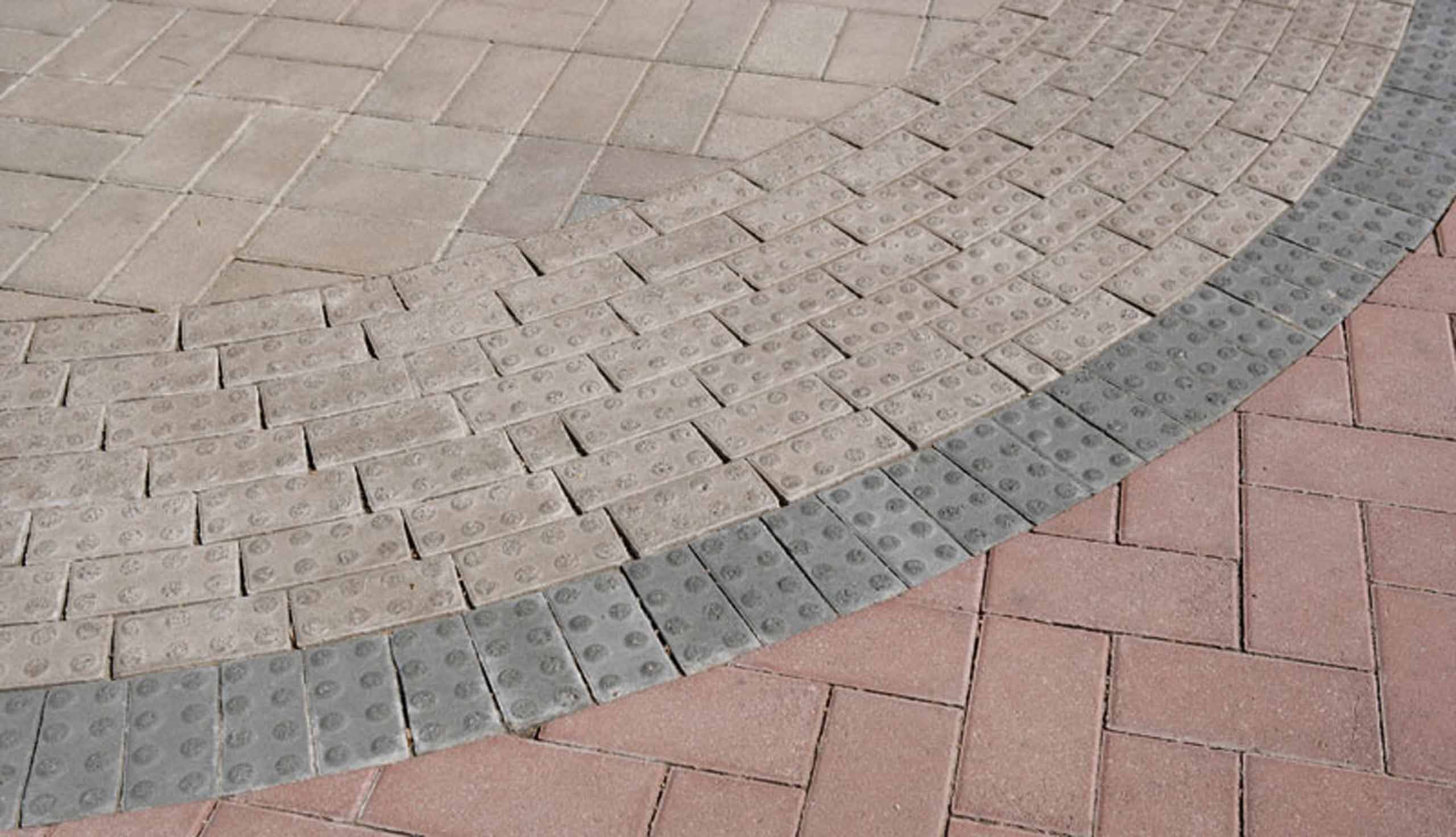 Pavers_CityScape_DetectableWarning_02